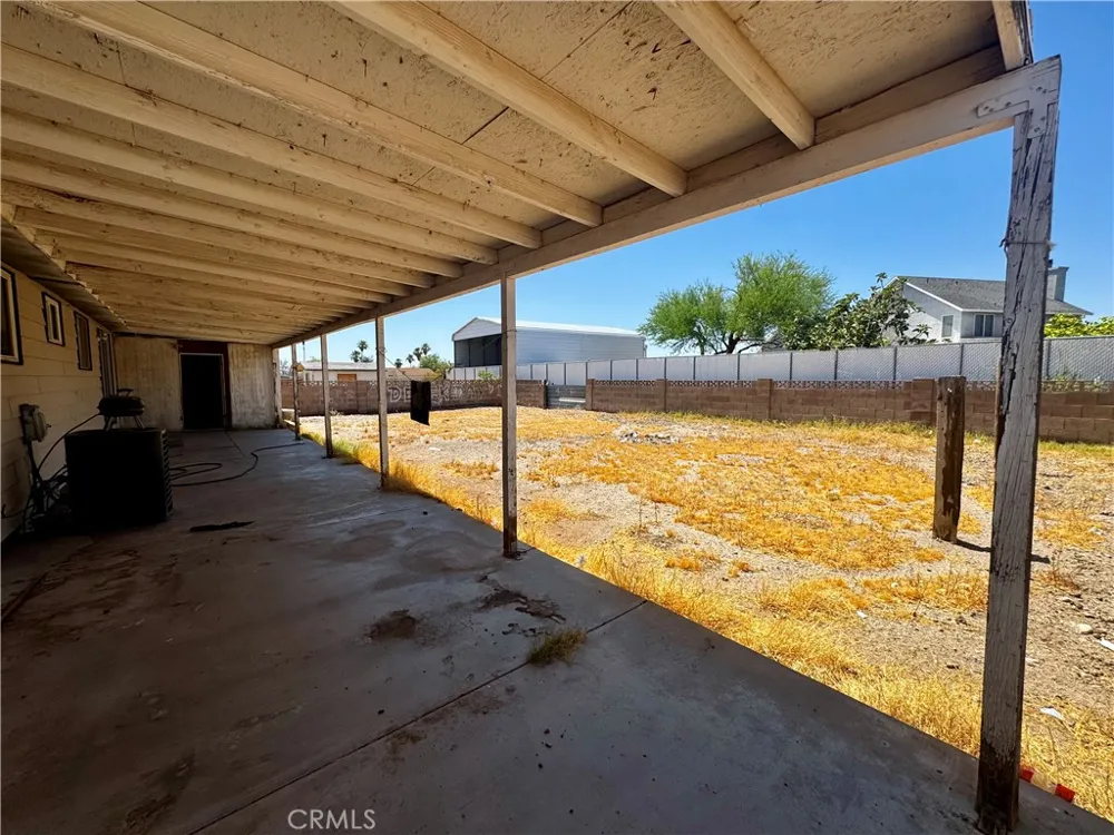 2045 Desoto Street Needles, CA 92363