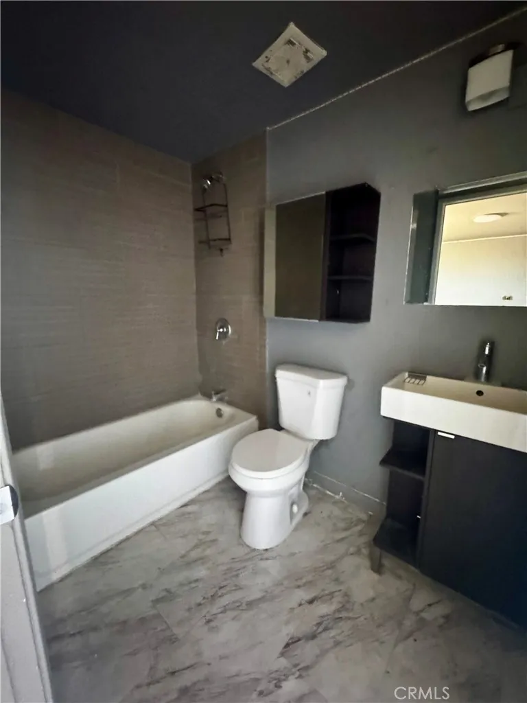 2045 Desoto Street Needles, CA 92363