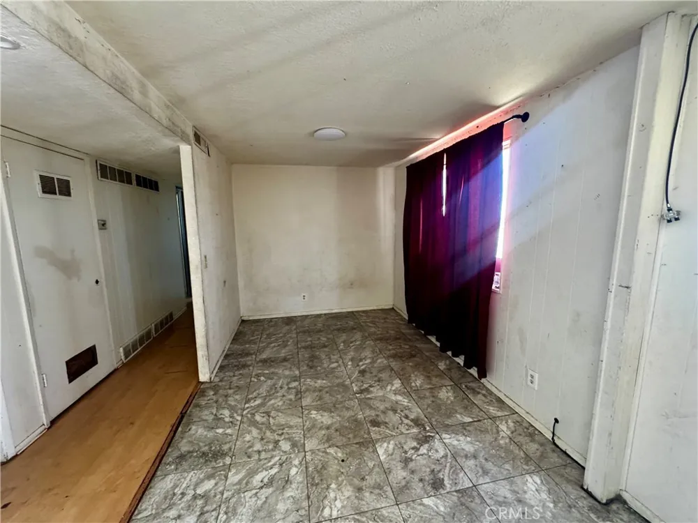 2045 Desoto Street Needles, CA 92363