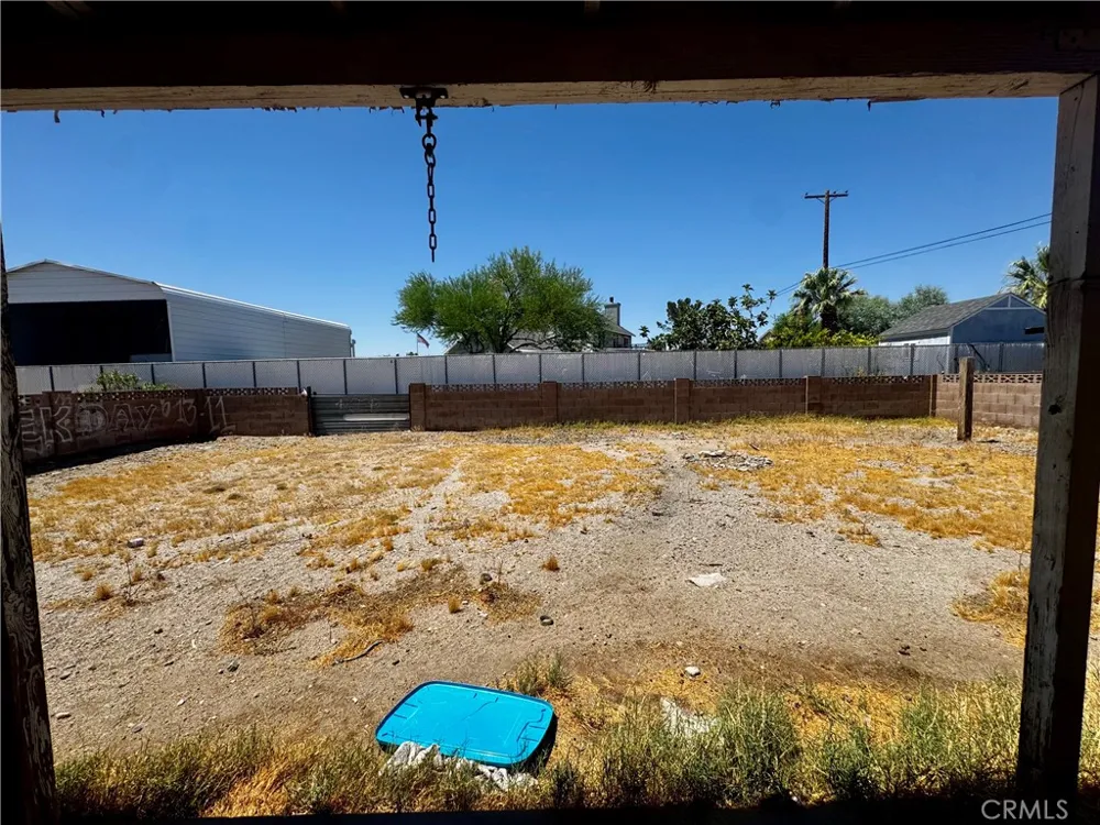 2045 Desoto Street Needles, CA 92363