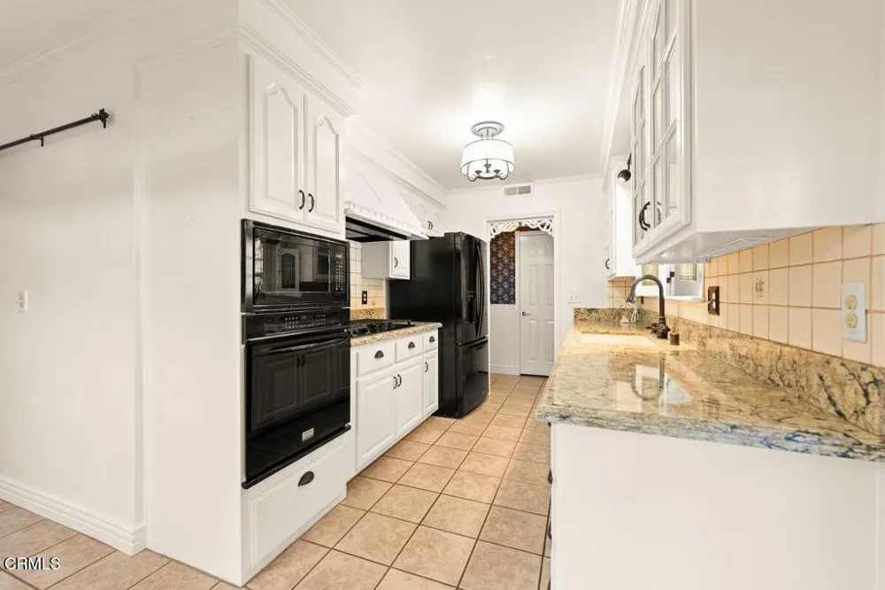 413 Descanso Avenue Ojai, CA 93023