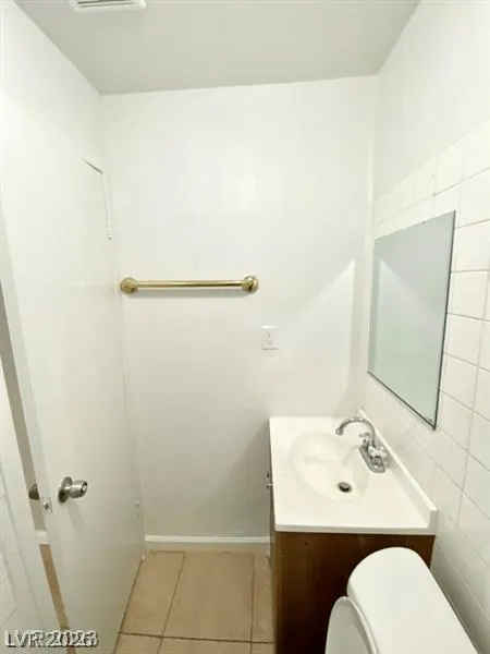 2536 Carroll Street North Las Vegas, NV 89030