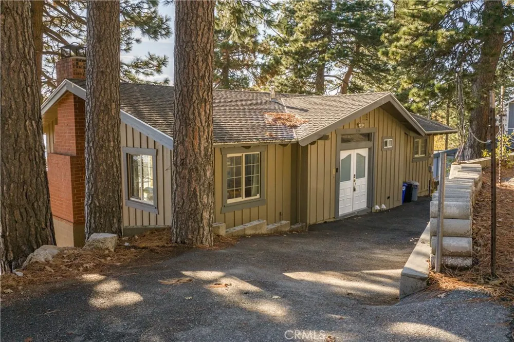 31531 Ocean View Drive Running Springs, CA 92382