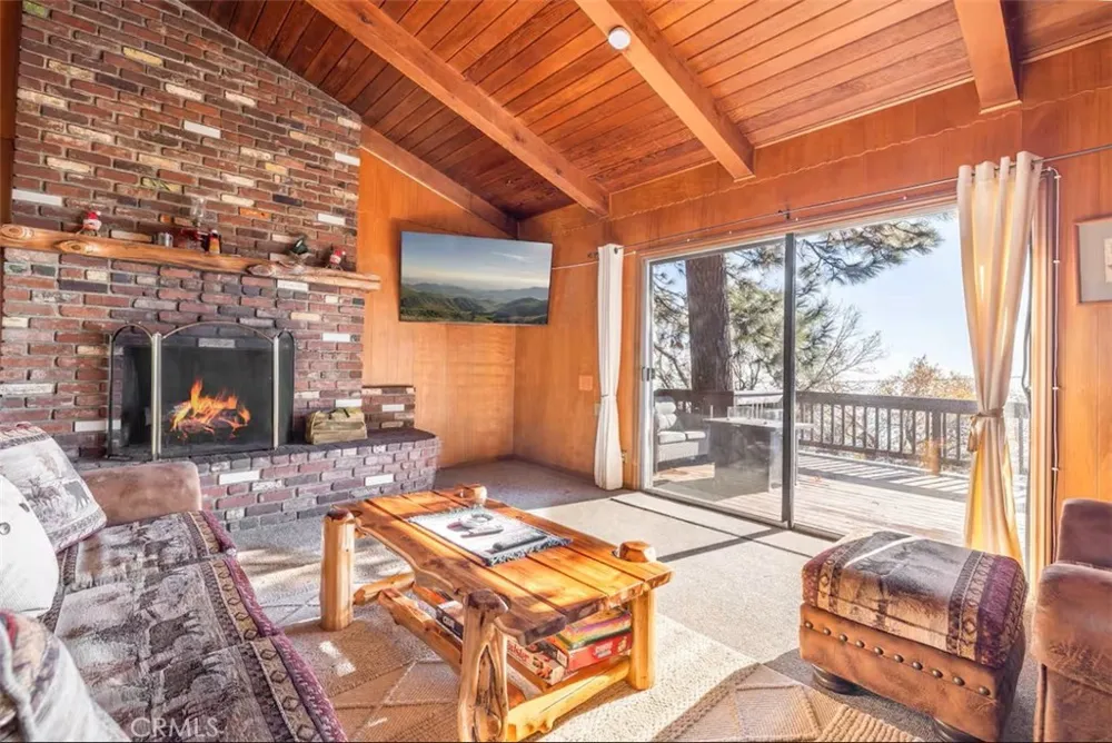31531 Ocean View Drive Running Springs, CA 92382