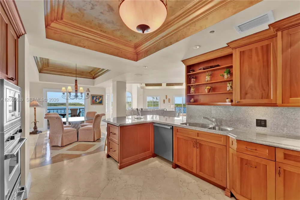 2244 Fisher Island Dr #3404 Miami Beach, FL 33109