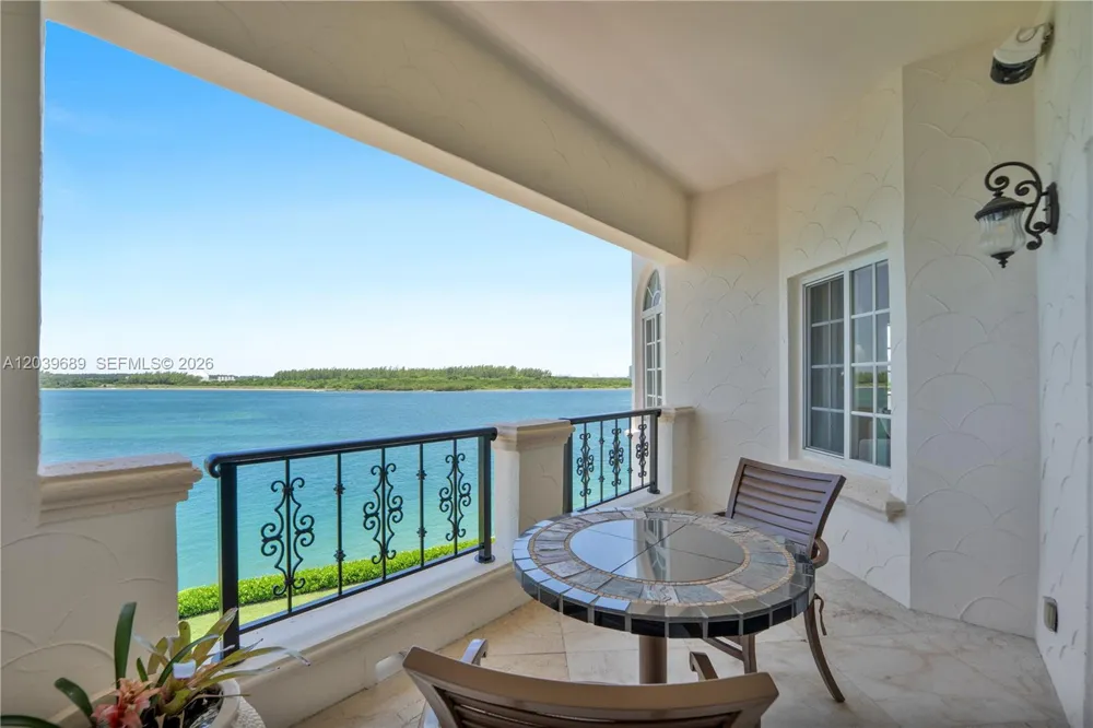 2244 Fisher Island Dr #3404 Miami Beach, FL 33109