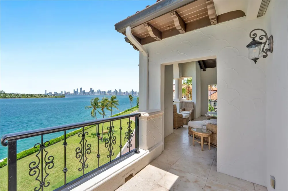 2244 Fisher Island Dr #3404 Miami Beach, FL 33109