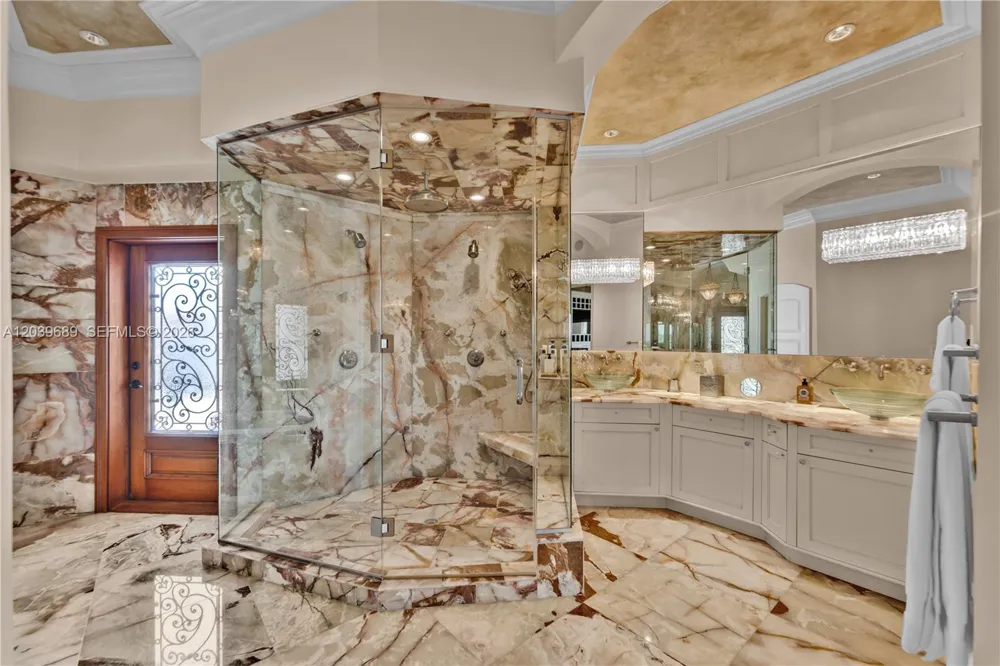 2244 Fisher Island Dr #3404 Miami Beach, FL 33109