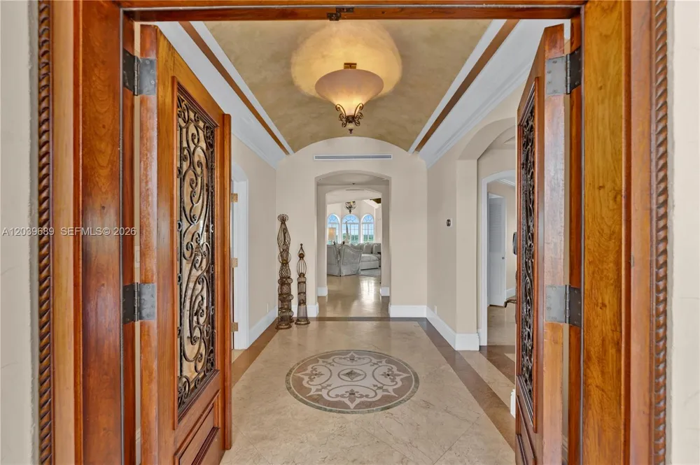 2244 Fisher Island Dr #3404 Miami Beach, FL 33109