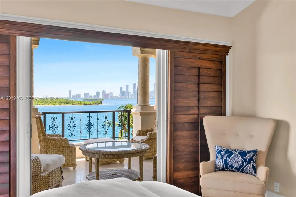 2244 Fisher Island Dr #3404 Miami Beach, FL 33109