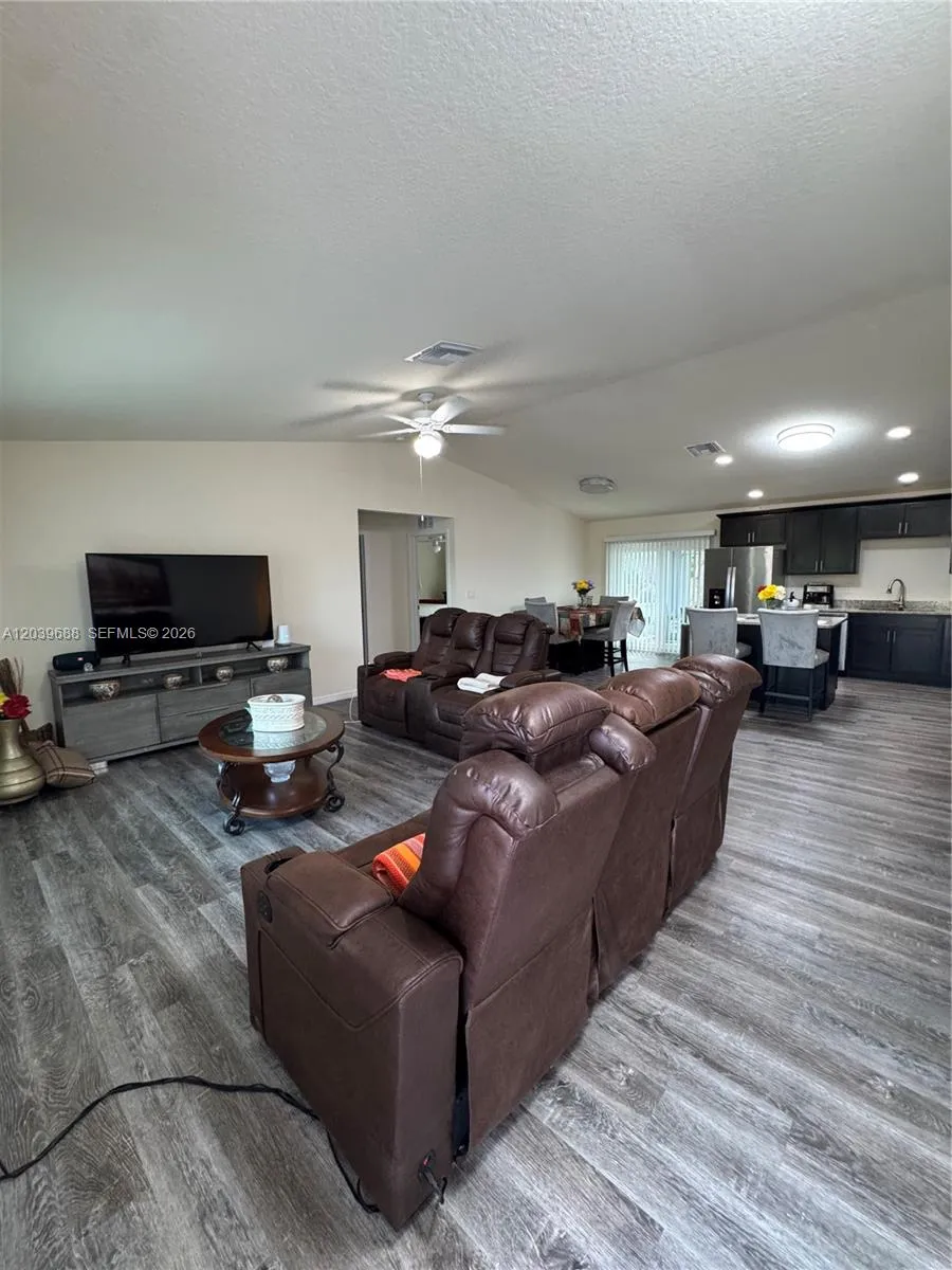 1201 BANJO CT La Belle, FL 33935