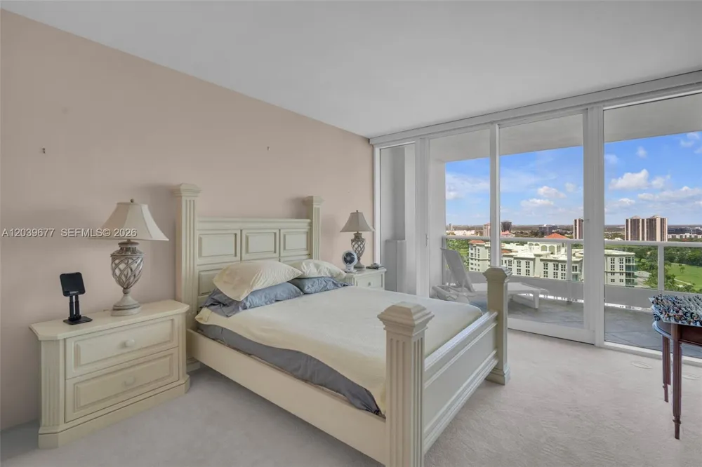19955 NE 38th Ct #2204 Aventura, FL 33180