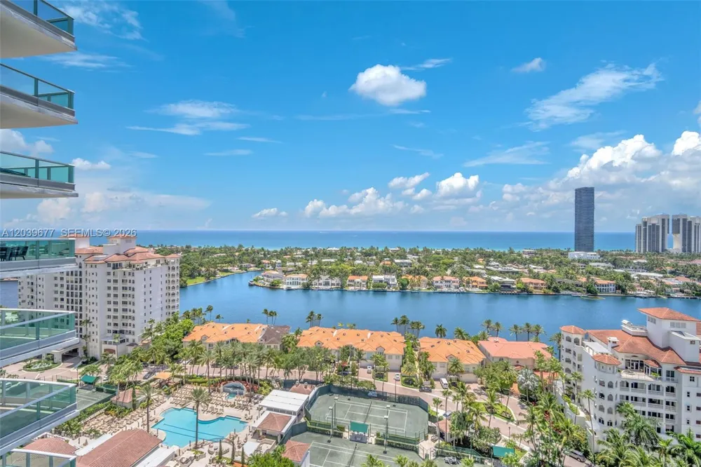 19955 NE 38th Ct #2204 Aventura, FL 33180