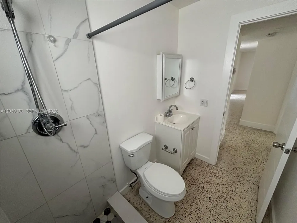 458 E 31st St #3 Hialeah, FL 33013