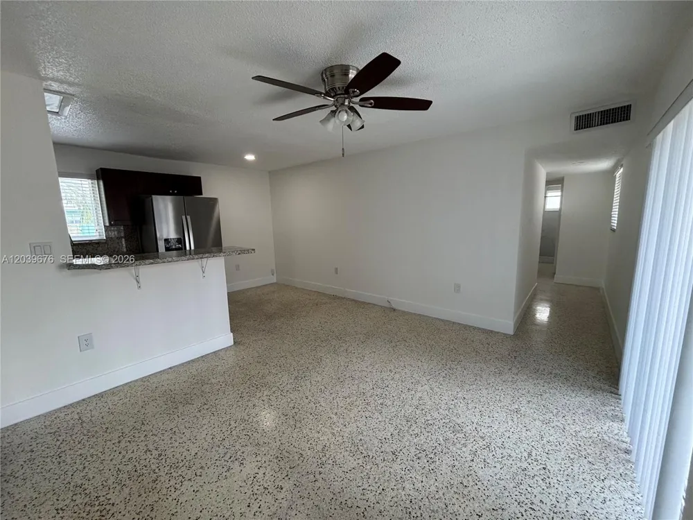 458 E 31st St #3 Hialeah, FL 33013