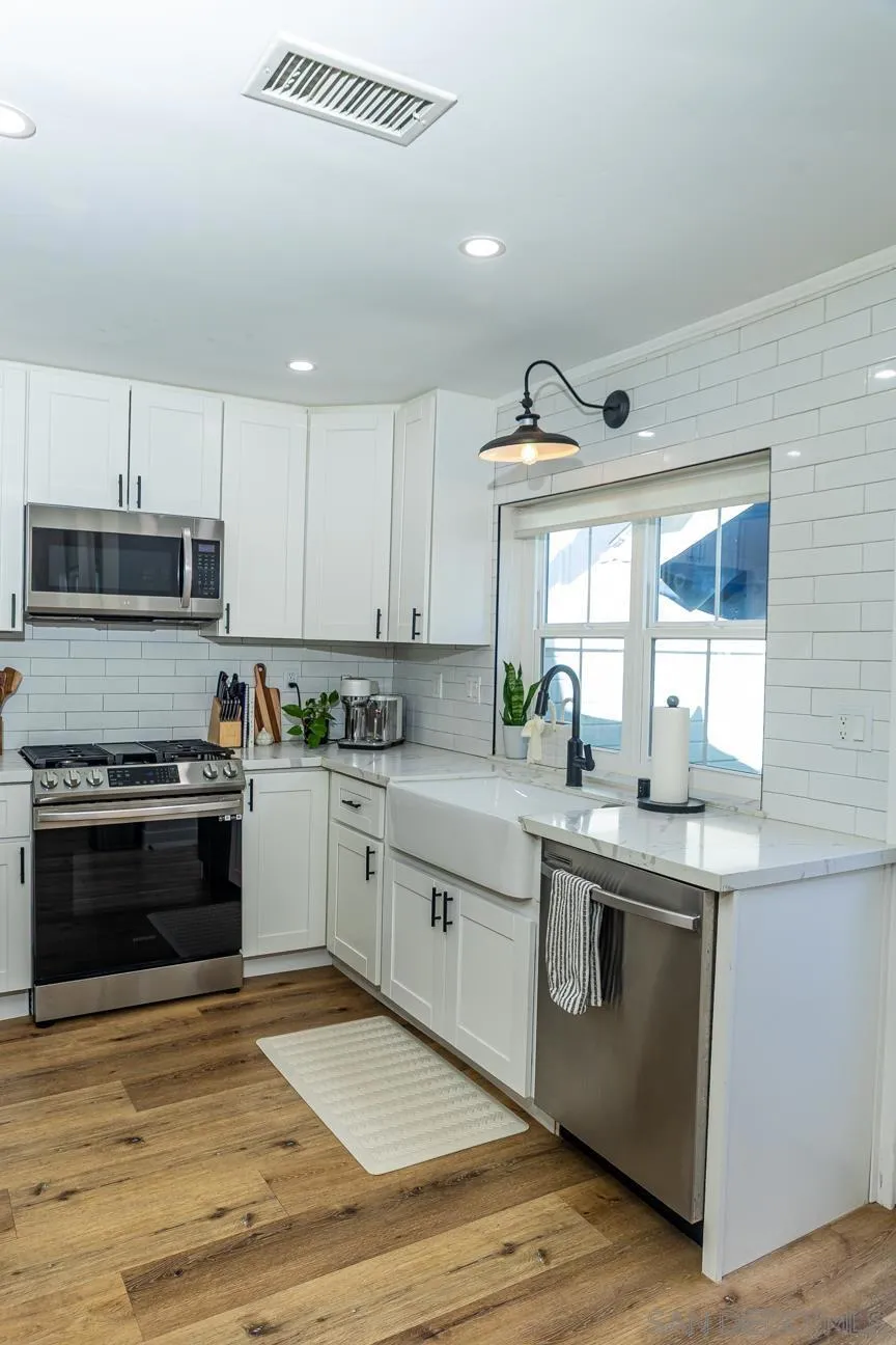 10060 Scripps Vista Way #33 San Diego, CA 92131