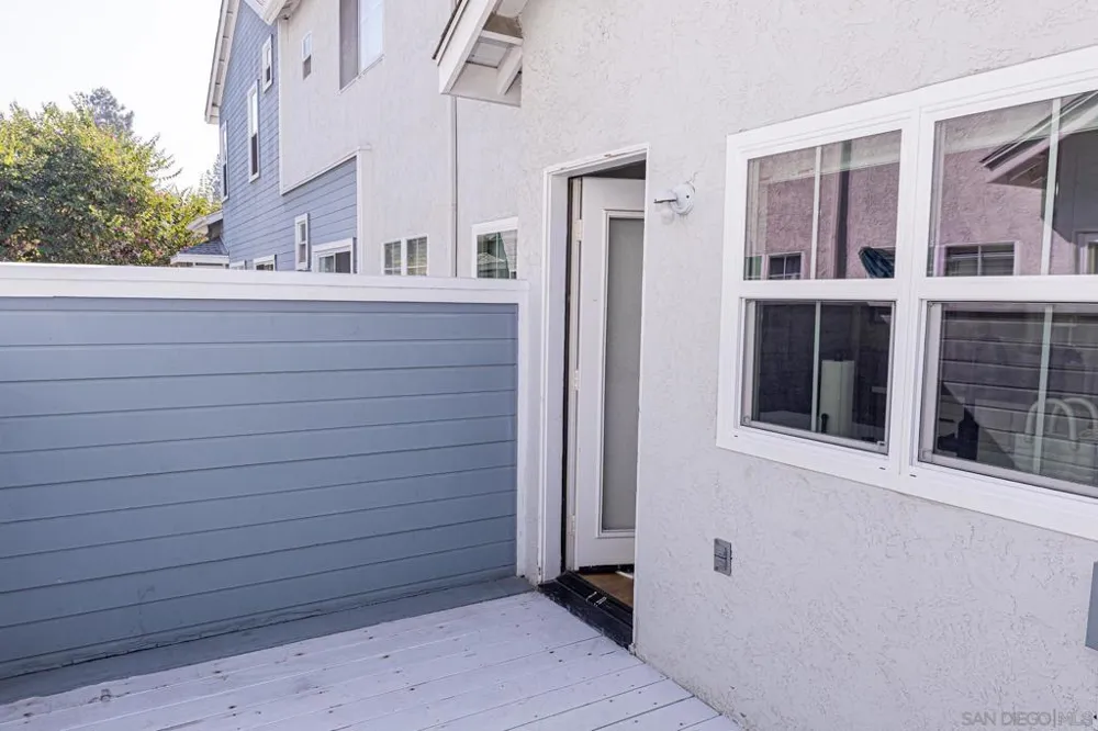 10060 Scripps Vista Way #33 San Diego, CA 92131