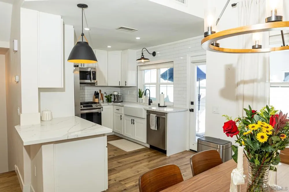 10060 Scripps Vista Way #33 San Diego, CA 92131