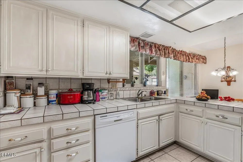41028 Village 41 Camarillo, CA 93012