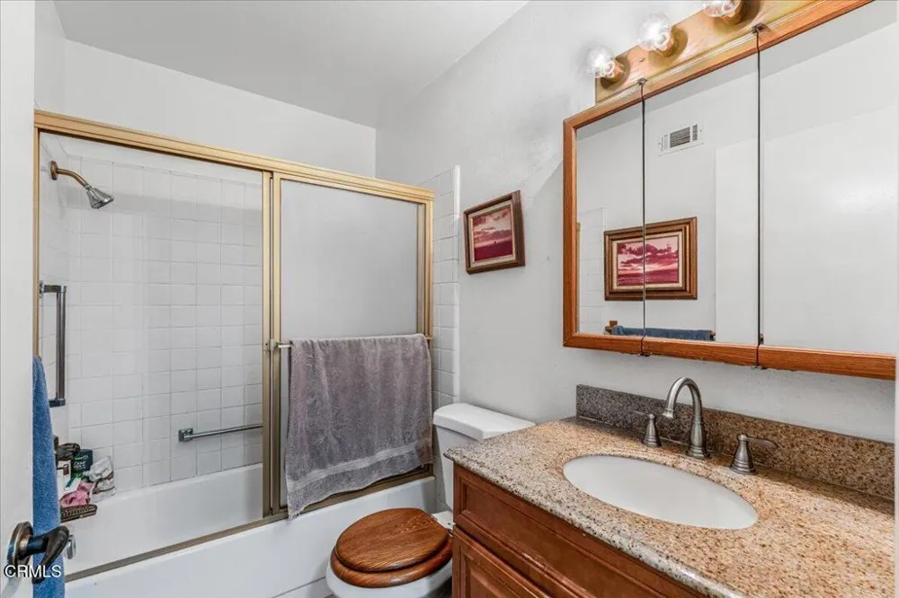 41028 Village 41 Camarillo, CA 93012