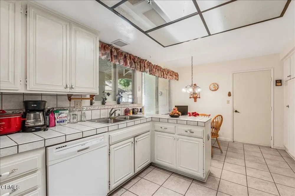 41028 Village 41 Camarillo, CA 93012