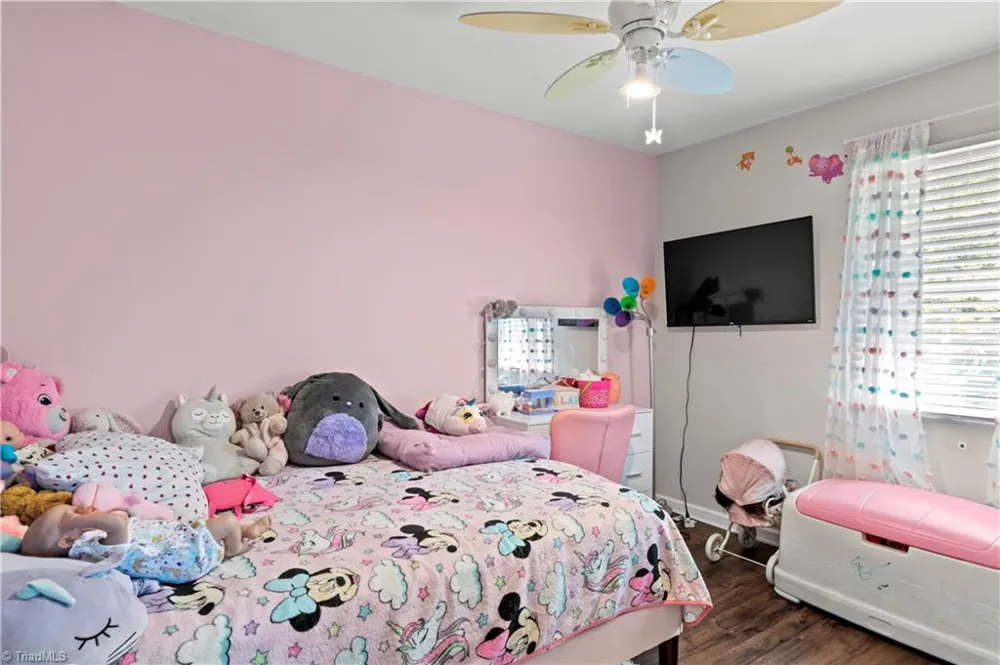 848 Huffman River Lane Purlear, NC 28665