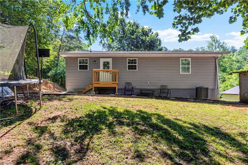 848 Huffman River Lane Purlear, NC 28665
