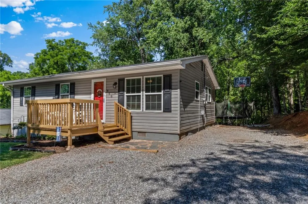 848 Huffman River Lane Purlear, NC 28665