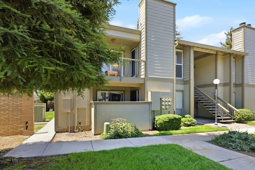 7283 Florin Mall #8 Sacramento, CA 95823