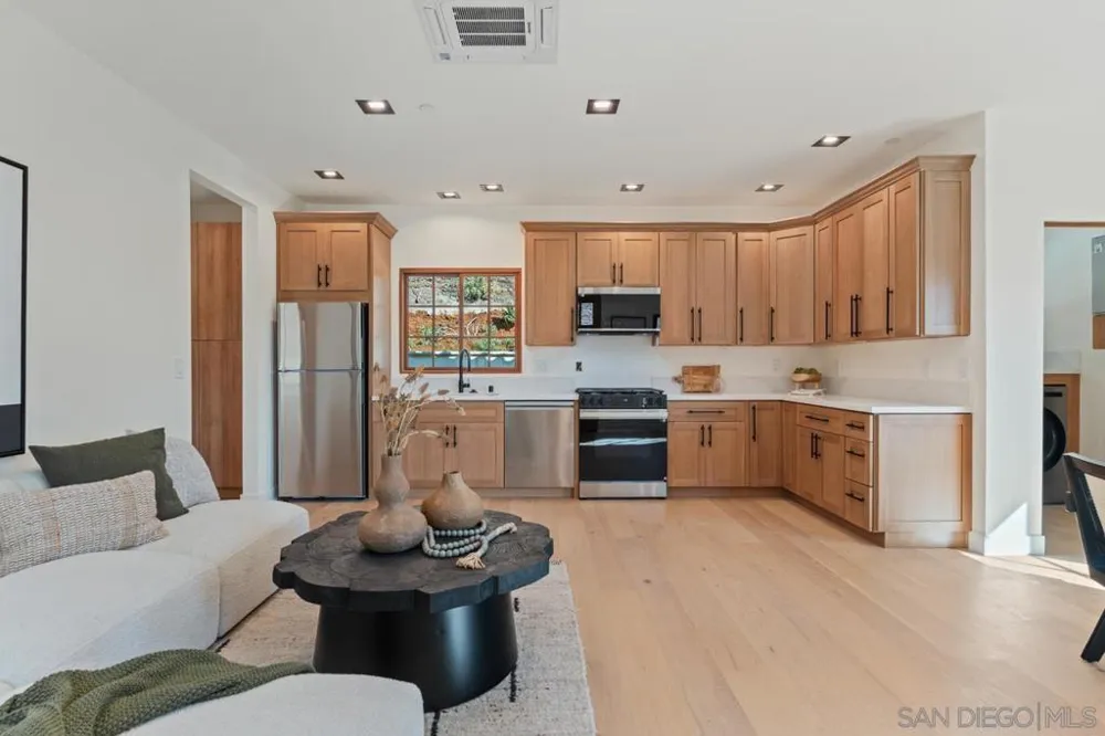 5758 Las Palomas Rancho Santa Fe, CA 92067