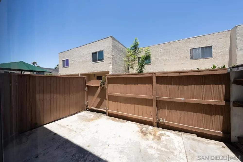 6787 Alvarado Rd #5 San Diego, CA 92120