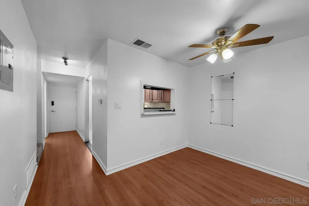 6787 Alvarado Rd #5 San Diego, CA 92120