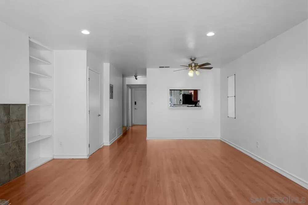 6787 Alvarado Rd #5 San Diego, CA 92120