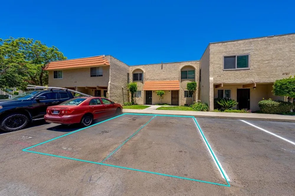 6787 Alvarado Rd #5 San Diego, CA 92120