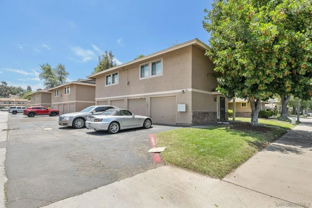 955 Amistad Pl #C El Cajon, CA 92019