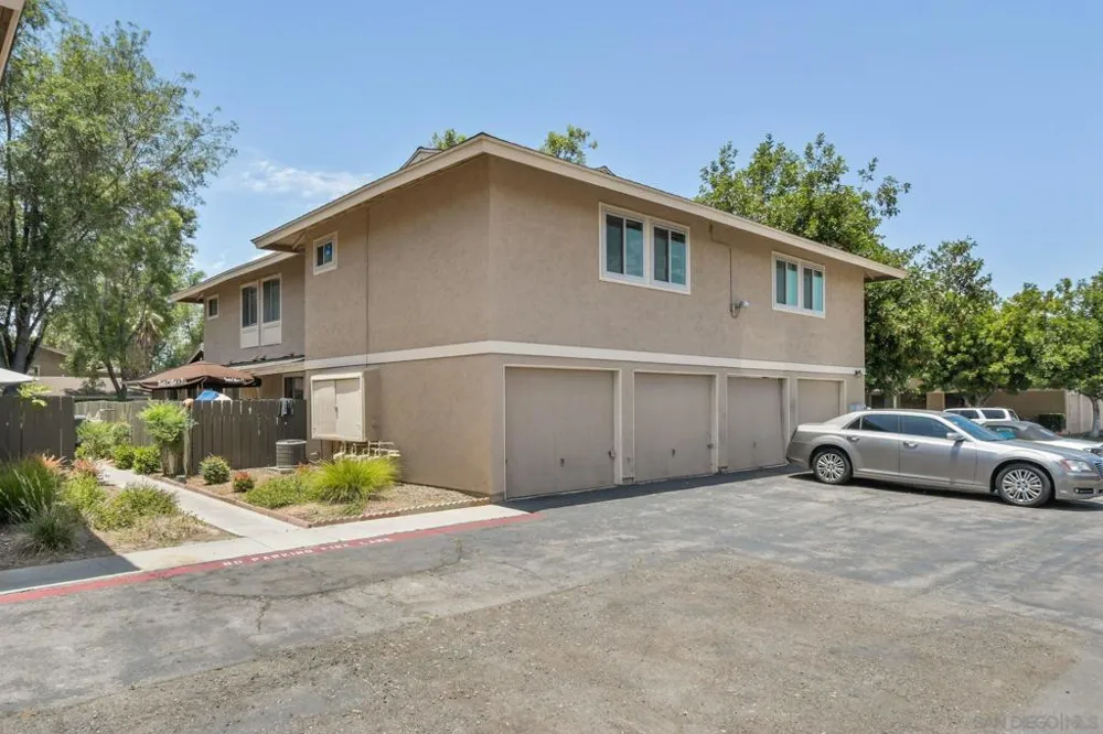 955 Amistad Pl #C El Cajon, CA 92019