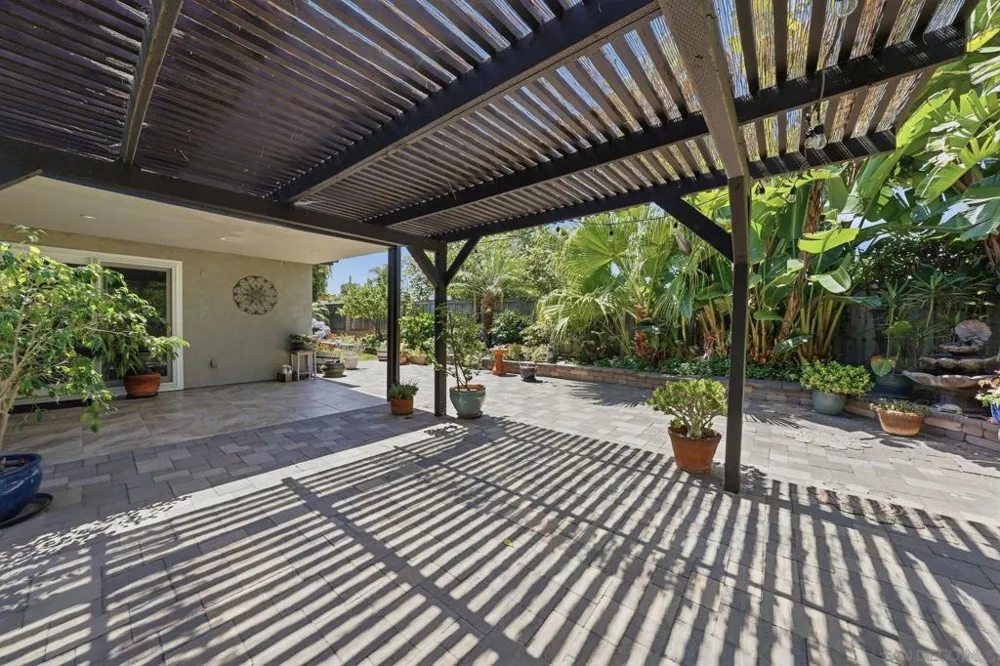 2007 Park Dale Encinitas, CA 92024