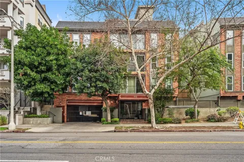 532 Rossmore Avenue #107