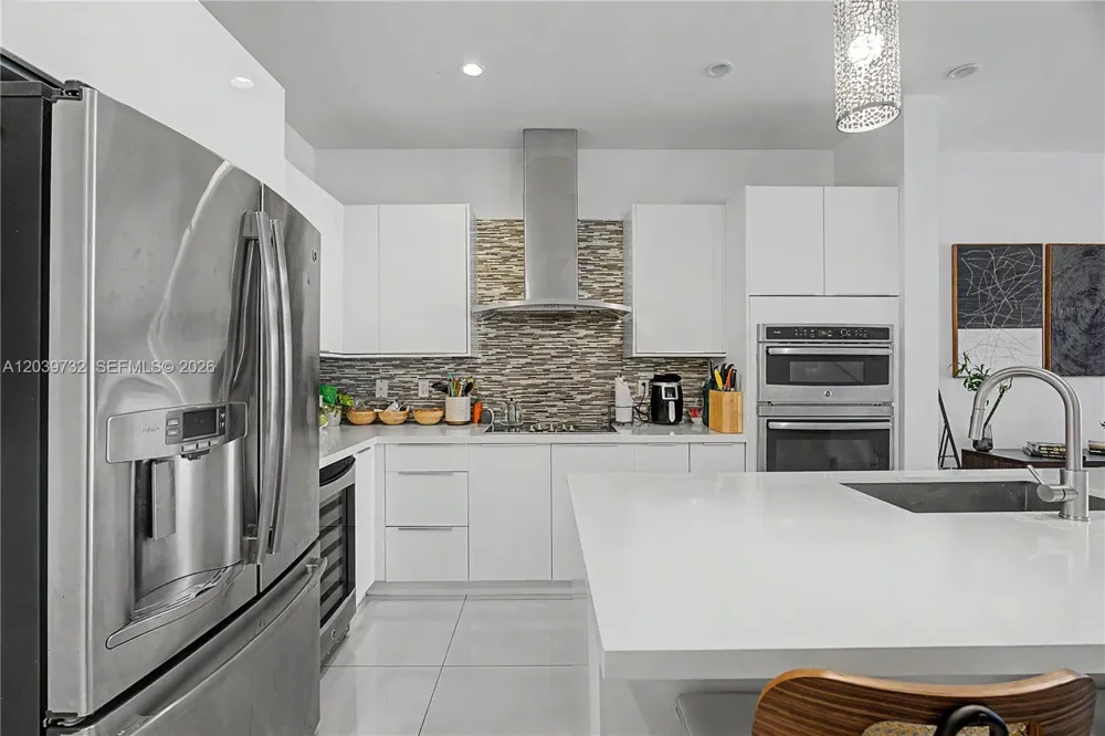 10260 NW 63 Terrace #213 Miami, FL 33178