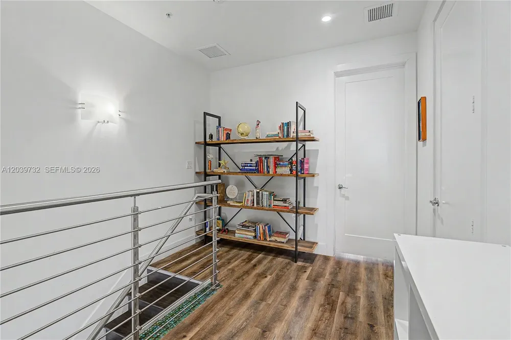 10260 NW 63 Terrace #213 Miami, FL 33178