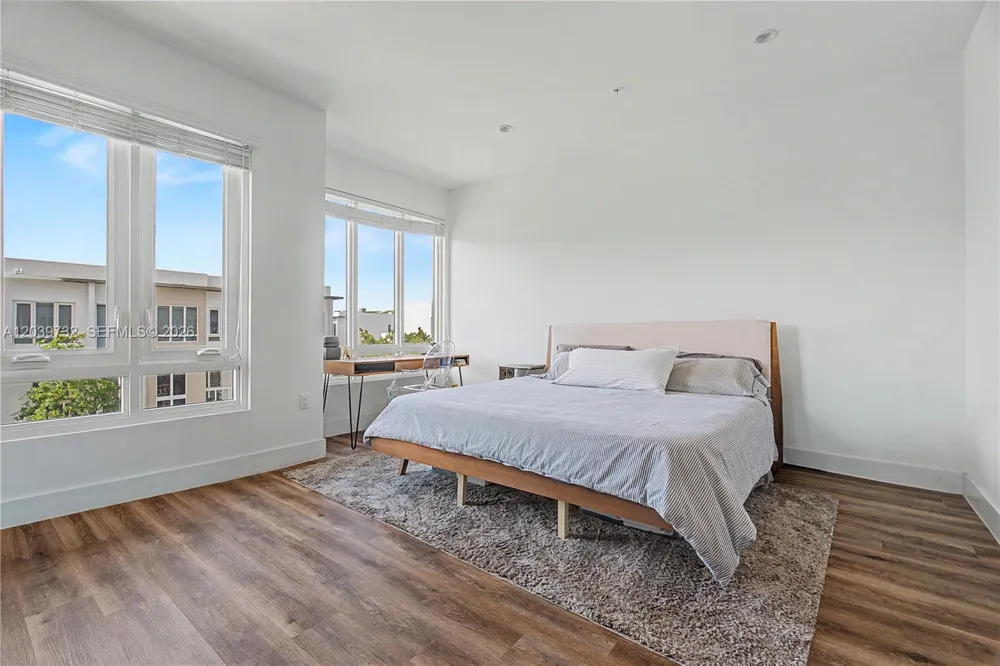 10260 NW 63 Terrace #213 Miami, FL 33178
