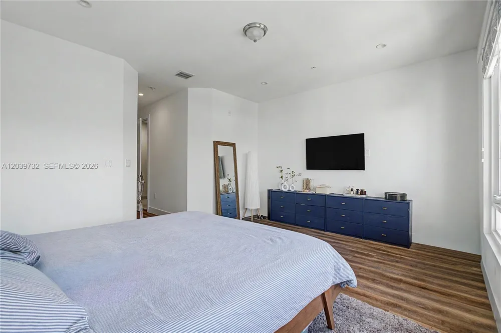 10260 NW 63 Terrace #213 Miami, FL 33178