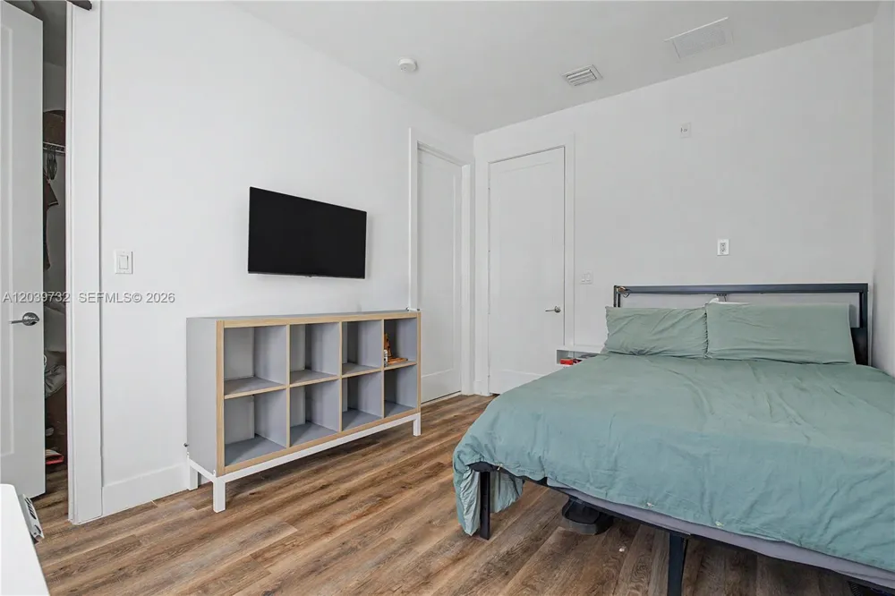 10260 NW 63 Terrace #213 Miami, FL 33178