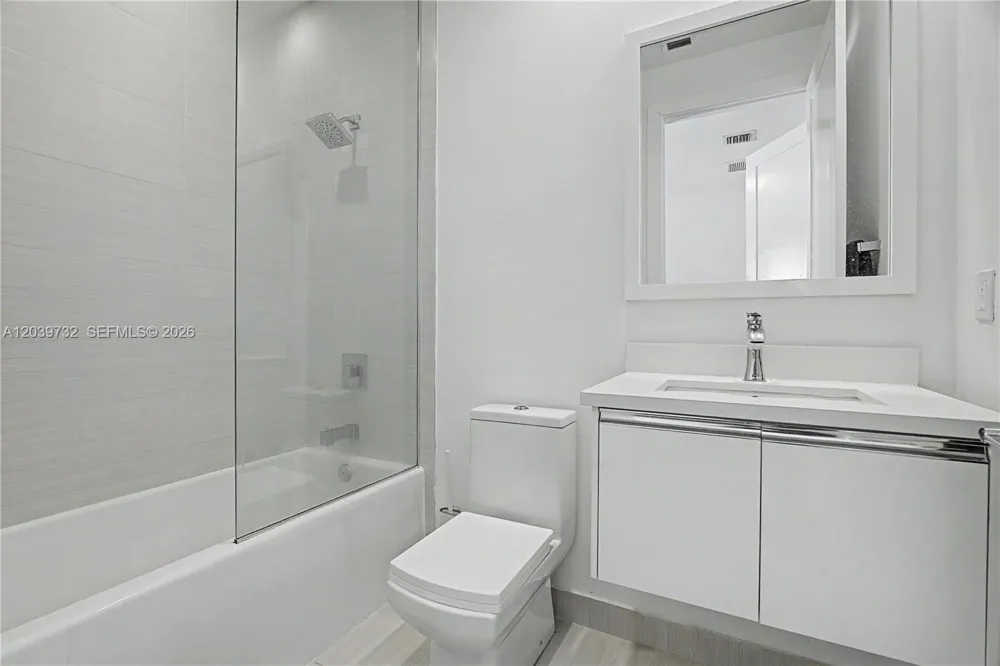 10260 NW 63 Terrace #213 Miami, FL 33178
