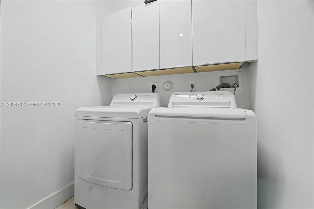 10260 NW 63 Terrace #213 Miami, FL 33178