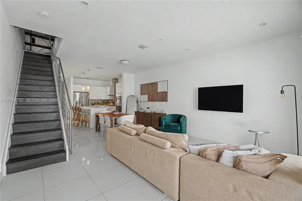 10260 NW 63 Terrace #213 Miami, FL 33178
