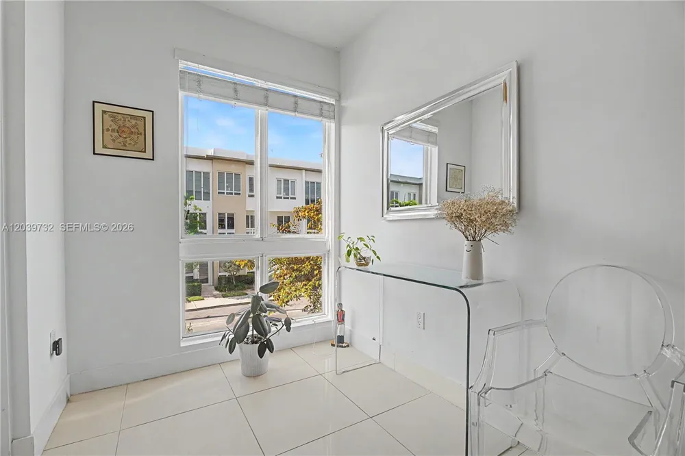 10260 NW 63 Terrace #213 Miami, FL 33178