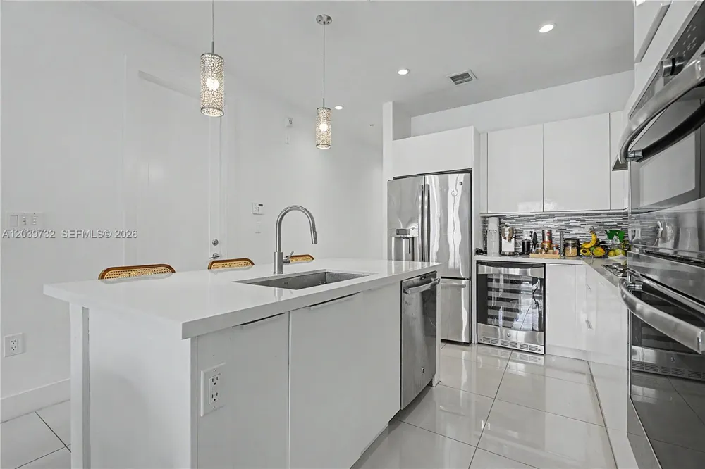 10260 NW 63 Terrace #213 Miami, FL 33178
