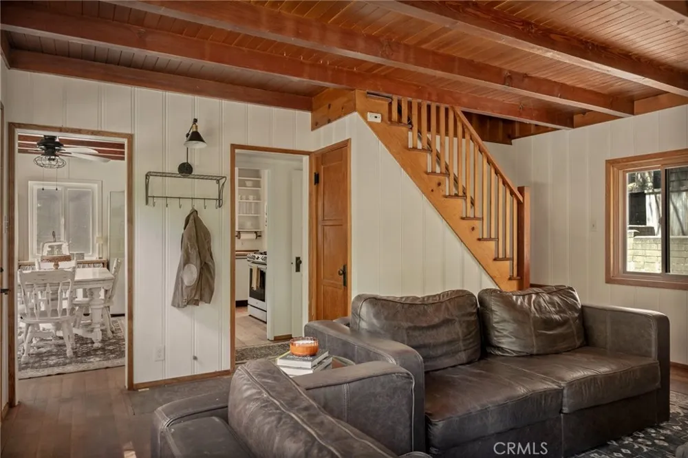 27689 Rim Of The World Drive Lake Arrowhead, CA 92326