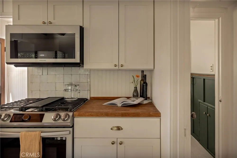 27689 Rim Of The World Drive Lake Arrowhead, CA 92326